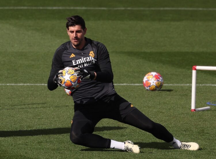 Courtois Verletzung Meniskus