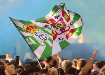 Drei Tore in vier Minuten: Betis' souveräner Conference-League-Einzug