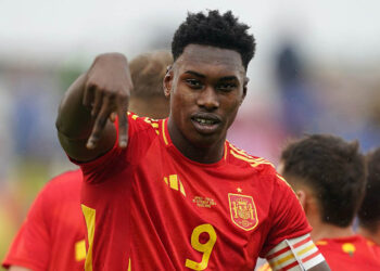 Bei 6:0-Gala von Spaniens U21: Viererpack von Samu Omorodion